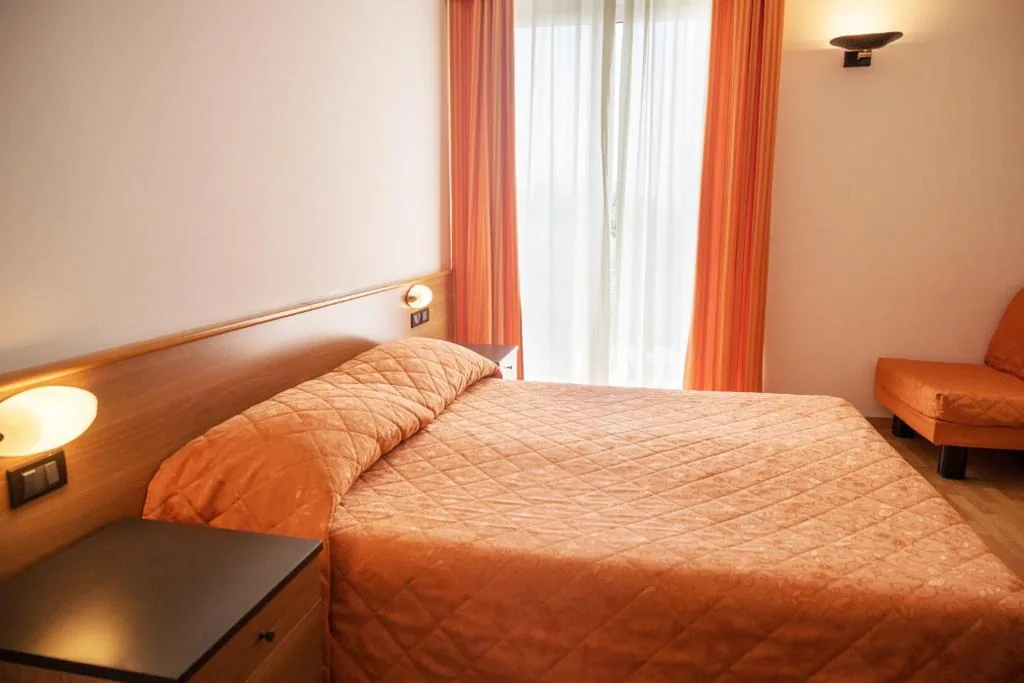 Single Room with Balcony — Hotel Mary Rose