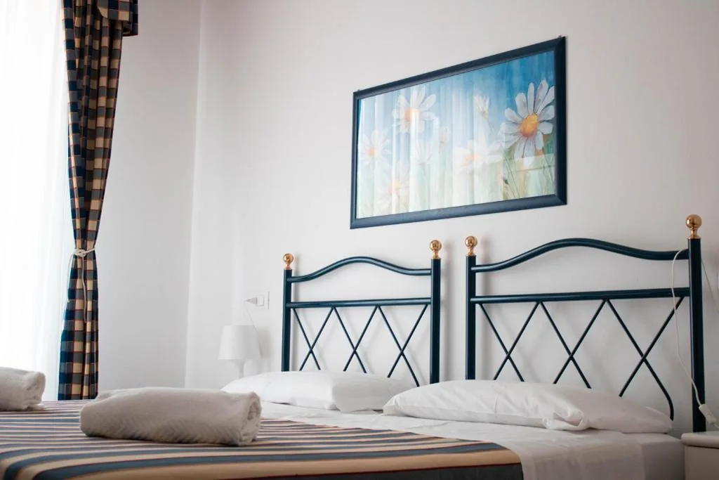 Single Room with Balcony — Hotel Riviera