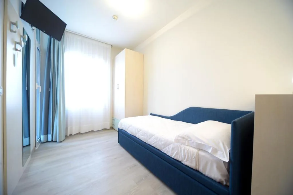 Camera Singola con Balcone — Hotel Salus
