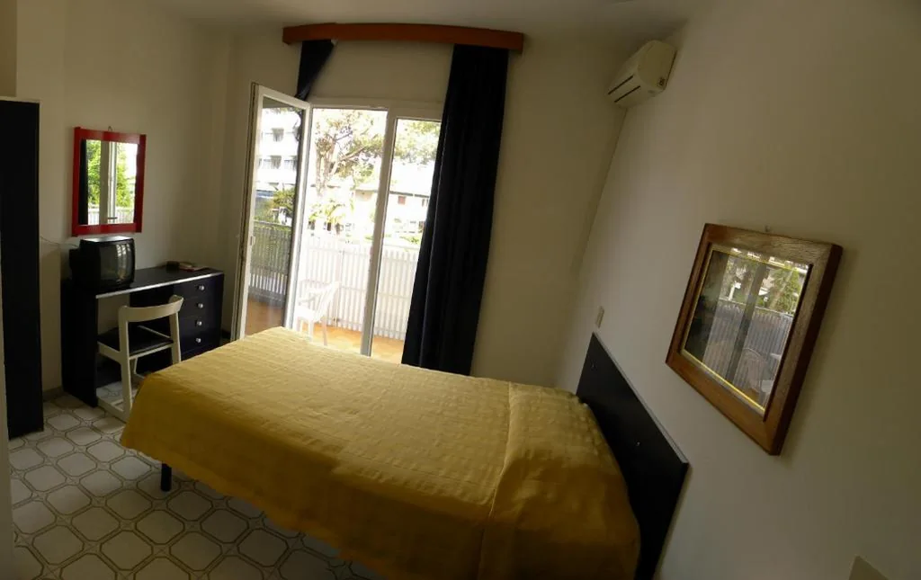 Camera Singola con Balcone — Hotel Santa Cruz