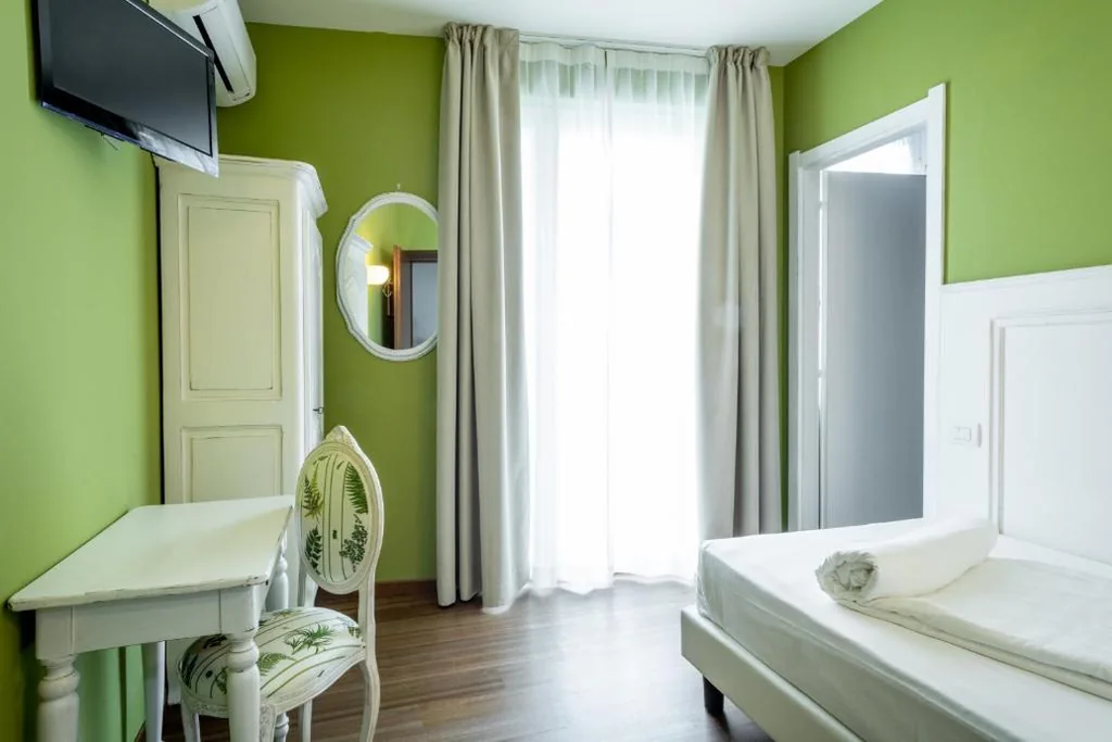 Camera Singola con Balcone — Hotel Speranza