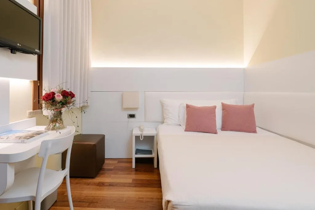 Camera Singola con Letto a Una Piazza e Mezza — Hotel Giulietta e Romeo ***S