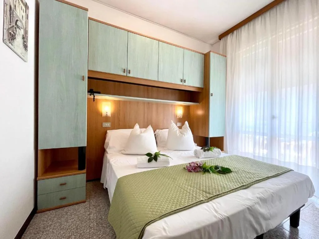 Single Room with Parking — Hotel Trovatore