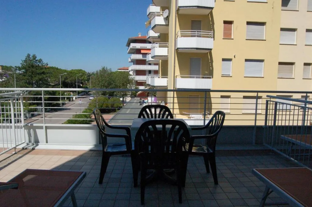 Camera Singola con Terrazza — Hotel Ambassador