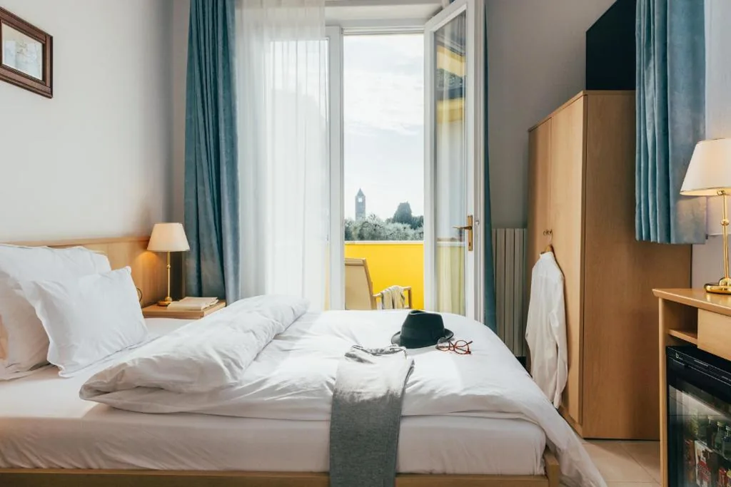 Camera Singola con Vista Lago — Hotel Orione – Lake Front Hotel