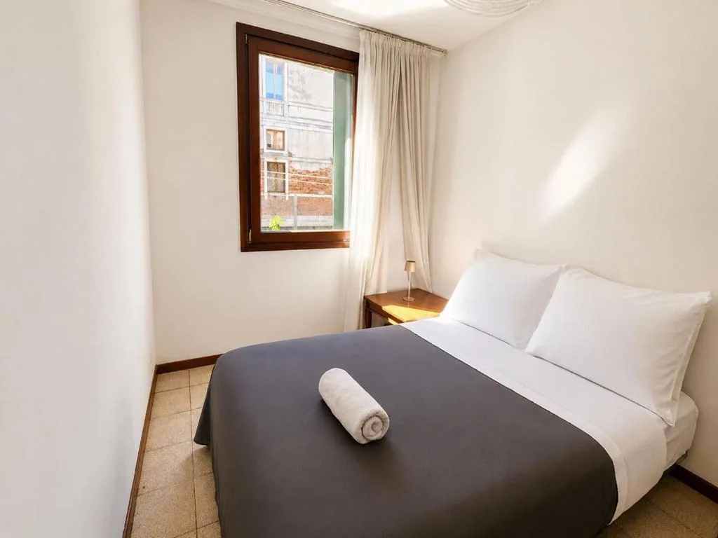 Camera Singola Deluxe — Zen Accommodations Canal view