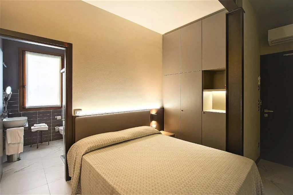 Camera Singola — Hotel Aaron