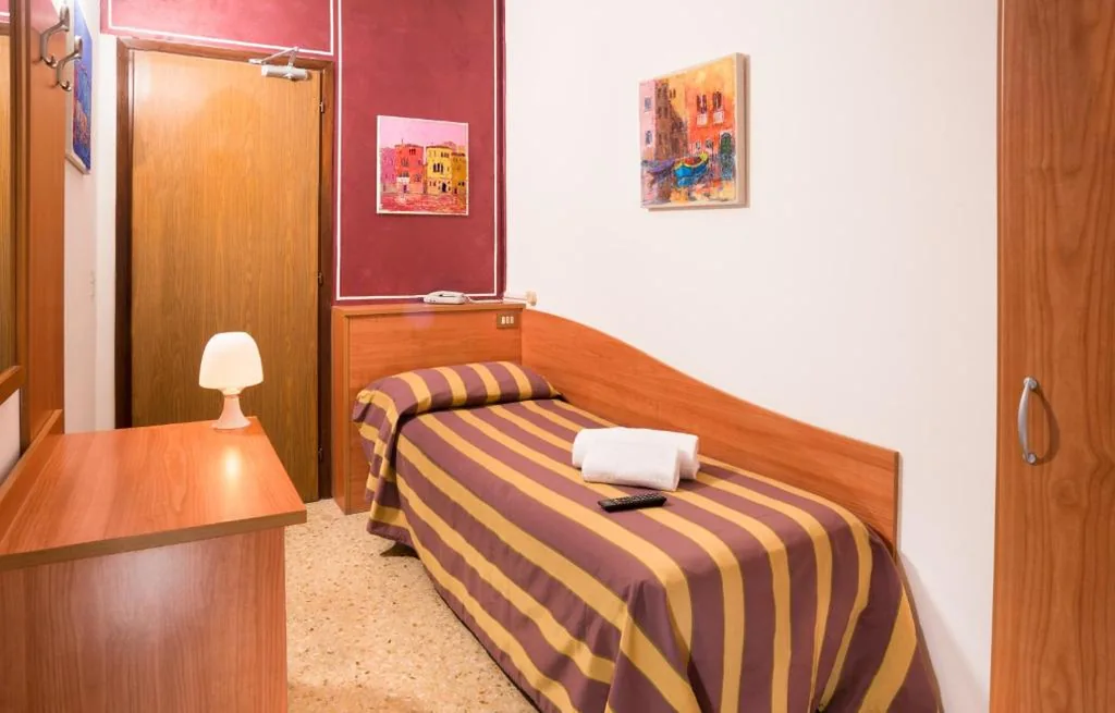 Camera Singola — Hotel Antille e Azzorre