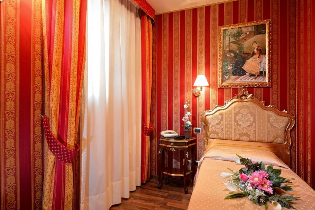 Single Room — Hotel Città Di Milano