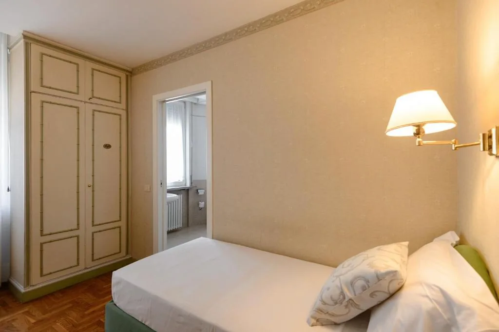 Single Room — Hotel Continental