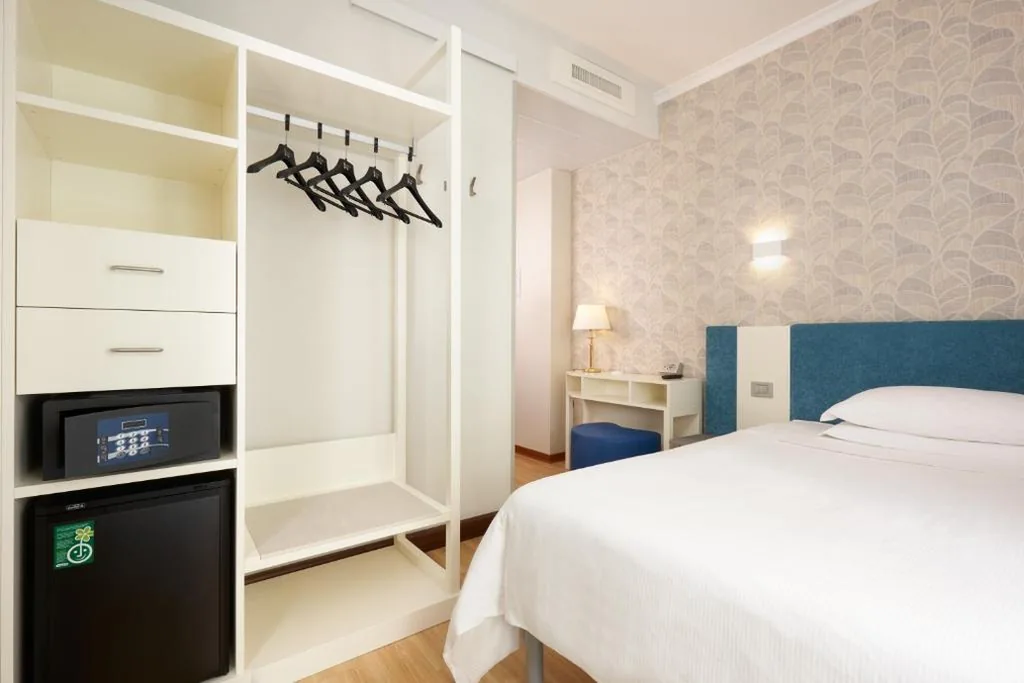 Camera Singola — Hotel Croce Di Malta