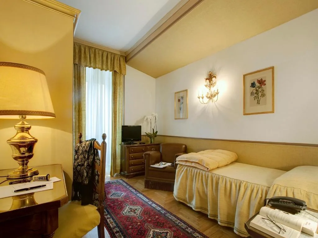 Single Room — Hotel De La Poste