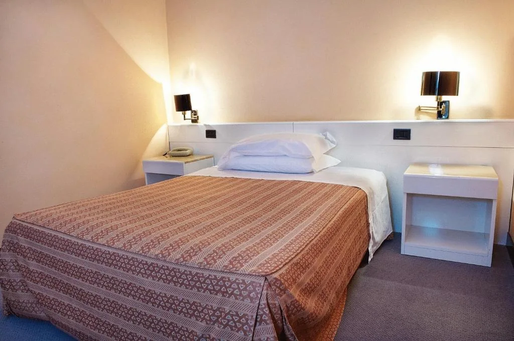 Single Room — Hotel Giovanni