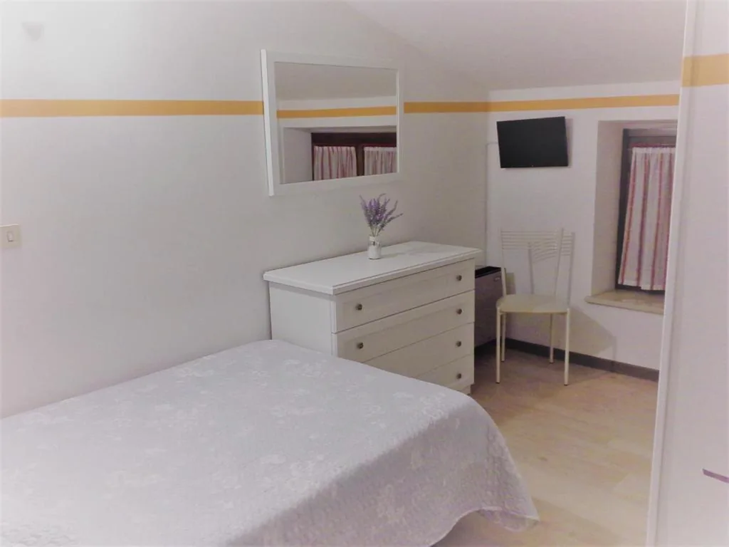 Single Room — Hotel La Rama