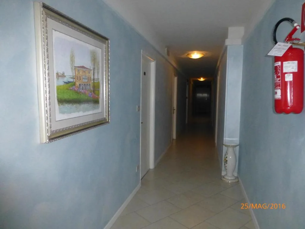 Single Room — Hotel Madison