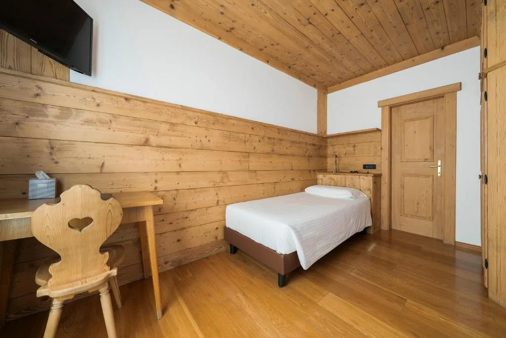 Camera Singola — Hotel Montana