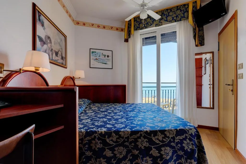 Camera Singola — Hotel Napoleon