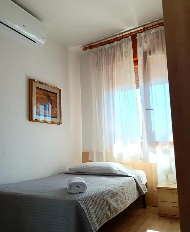Single Room — Hotel Nazionale