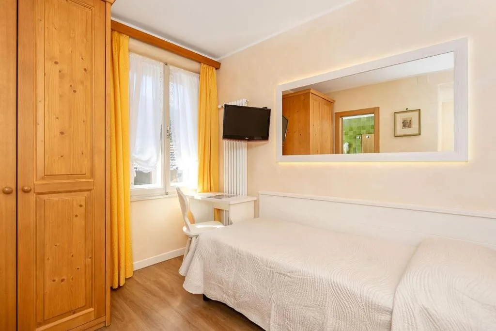 Single Room — Hotel Pontechiesa