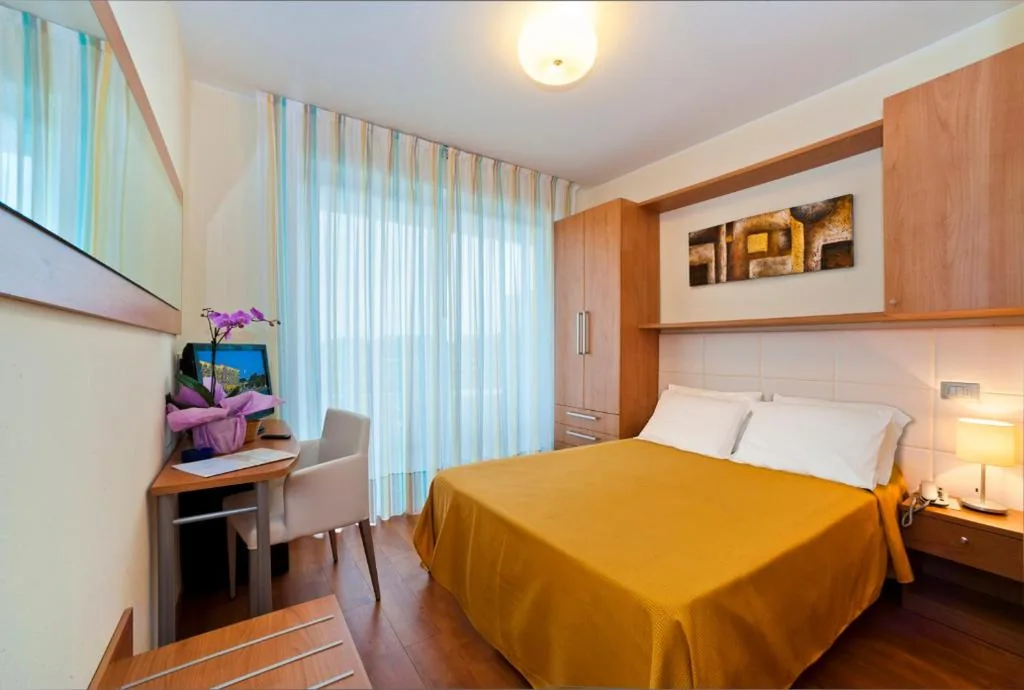 Single Room — Hotel San Marco