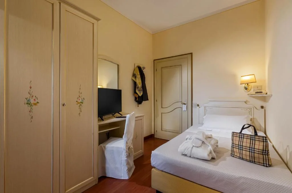 Single Room — Hotel Terme Patria