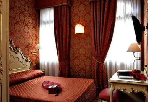 Single Room — Hotel Torino