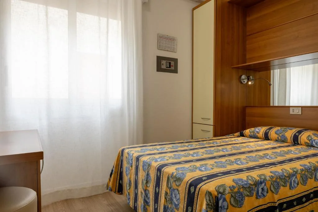 Small Single Room — Hotel Continental
