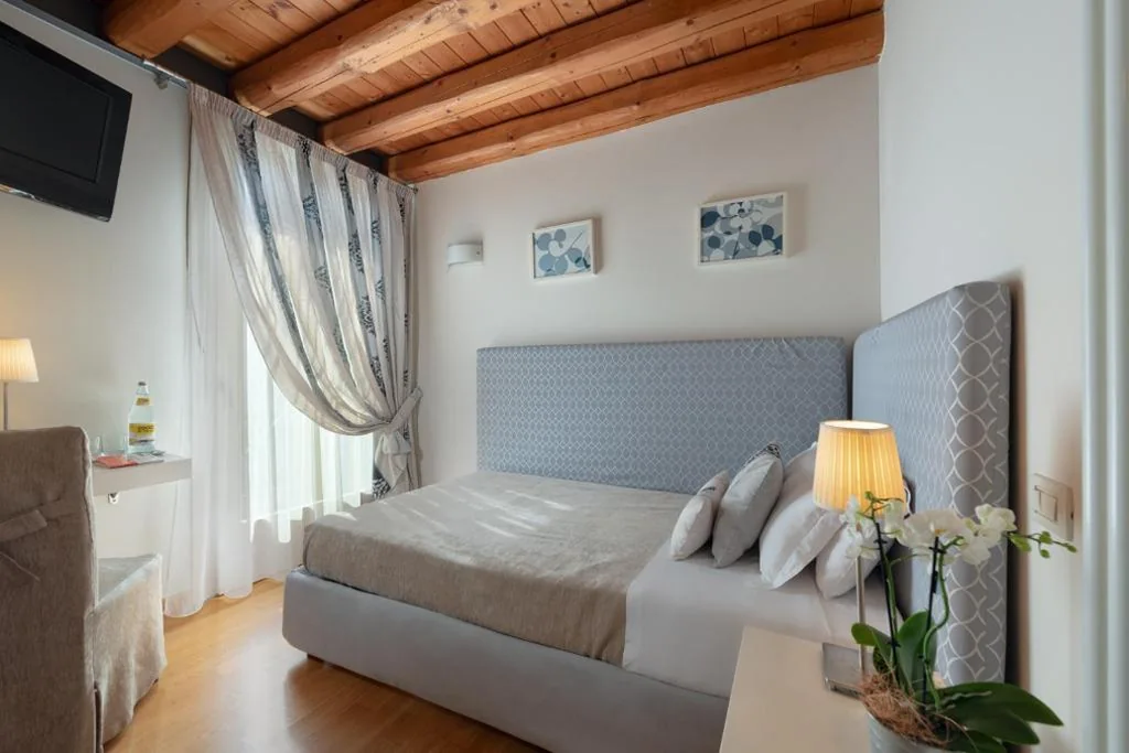 Camera Singola Piccola — Hotel Rovere