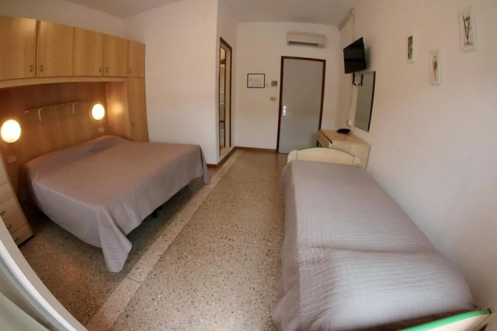 Standard Single Room — Albergo Rosa