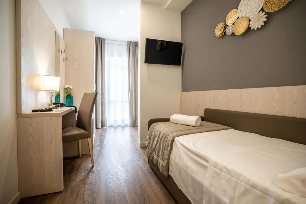 Standard Single Room with Partial Sea View — Hotel Loreley