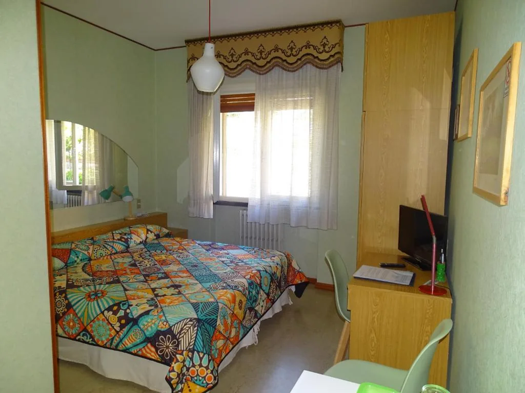 Standard Single Room with Mountain View — Casa Alessandra