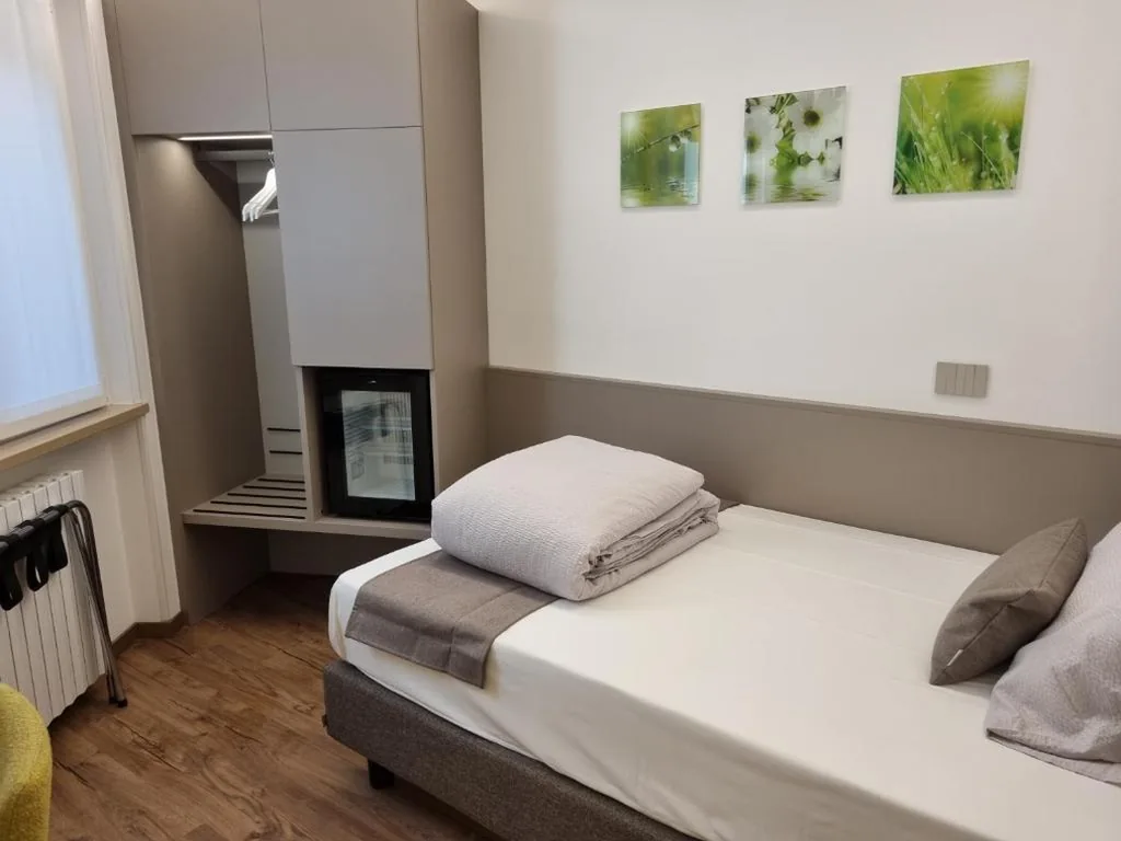 Standard Single Room — Hotel Pace