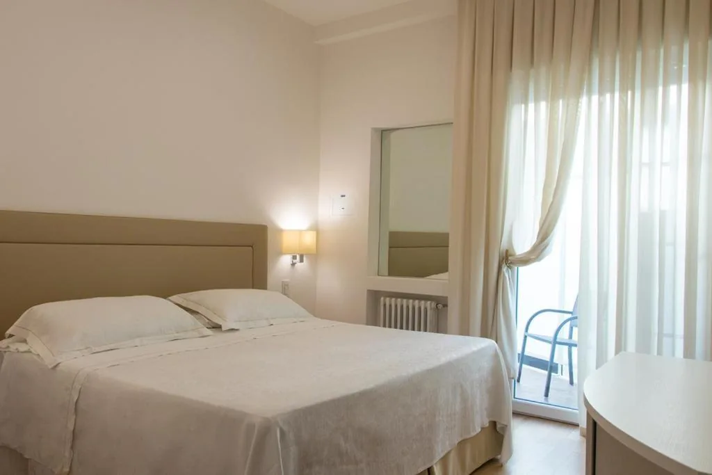 Standard Single Room — Hotel Universal Terme