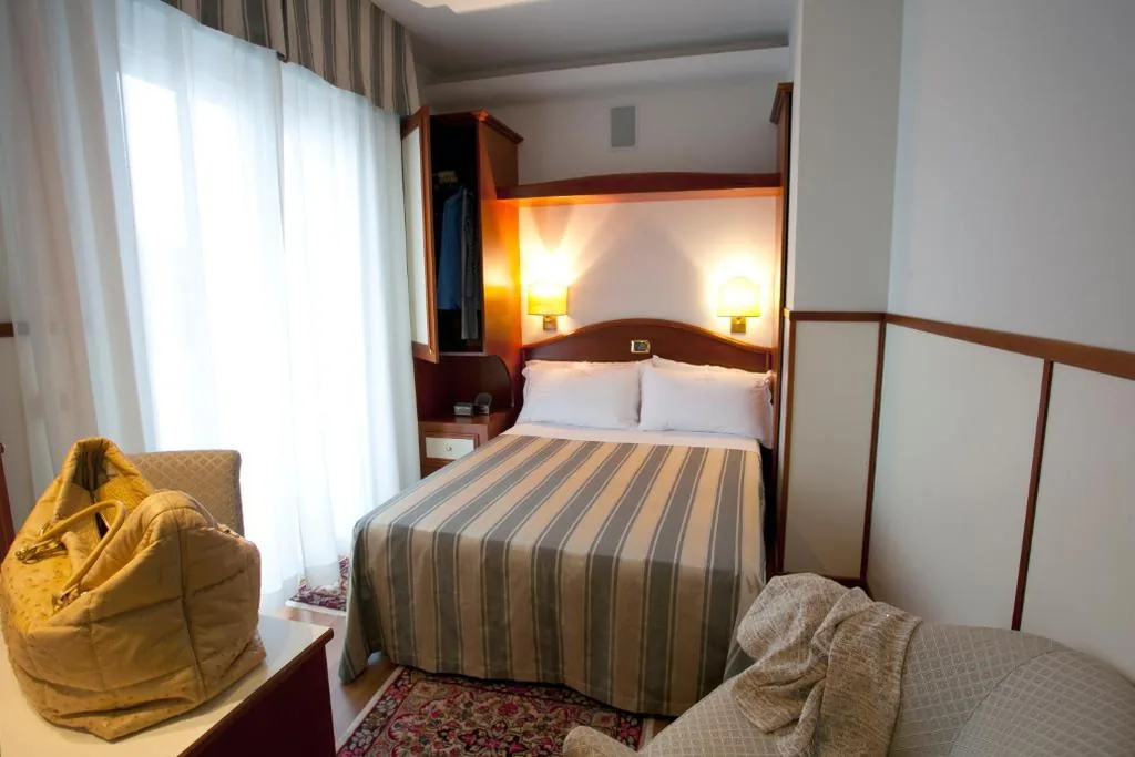 Standard Single Room — Hotels Vidi Miramare & Delfino