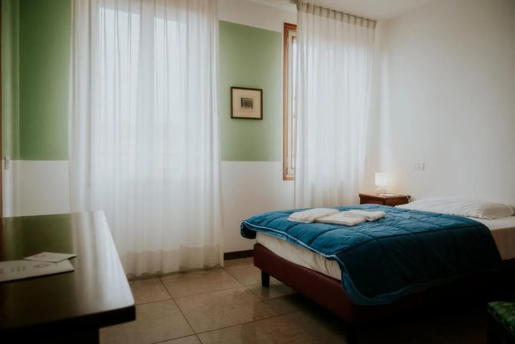 Superior Single Room — Casa Accademia