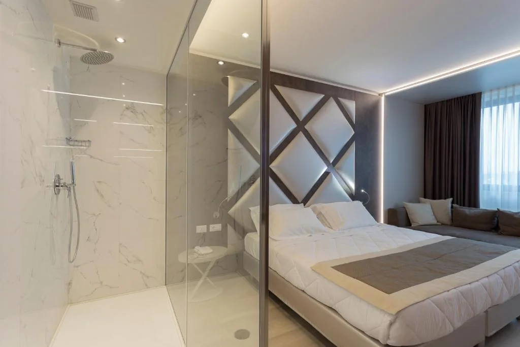 Superior Single Room — Hotel Victoria