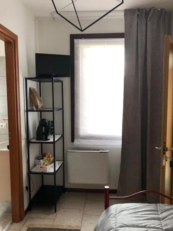 Single Room — Villa Trevisi – ROOMS -free parking