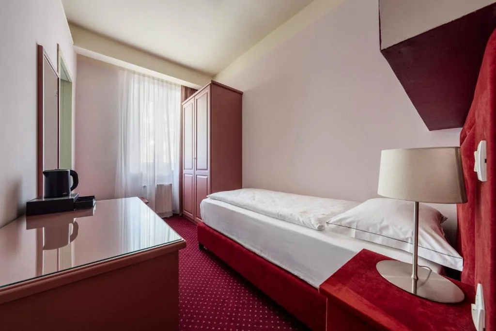 Camera Singola Vista Lago — Hotel Auronzo Dolomites, Affiliated by Melia