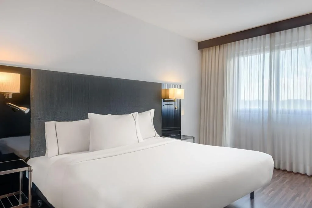 Camera Standard con 1 Letto Queen-Size — AC Hotel Vicenza by Marriott