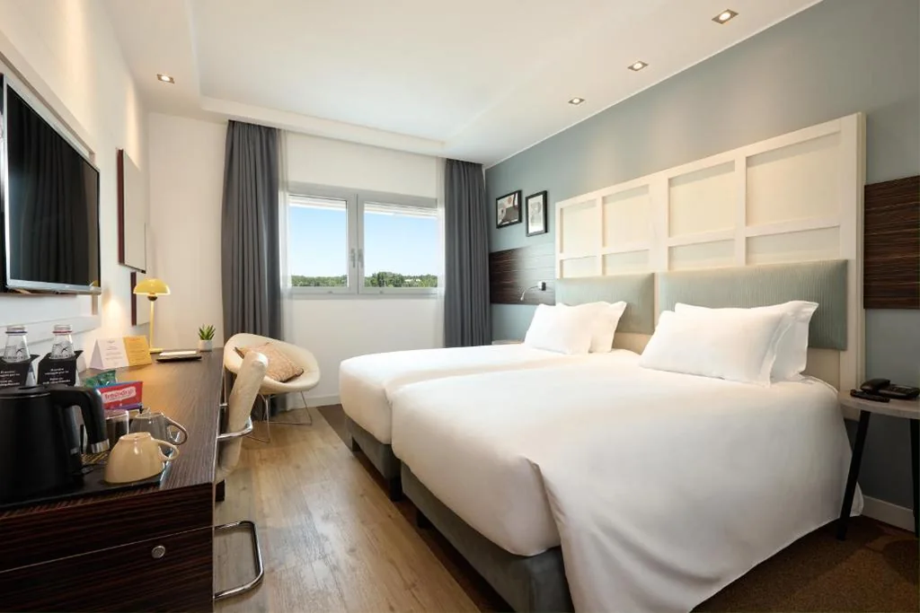 Standard Twin Room — voco Venice Mestre – The Quid by IHG