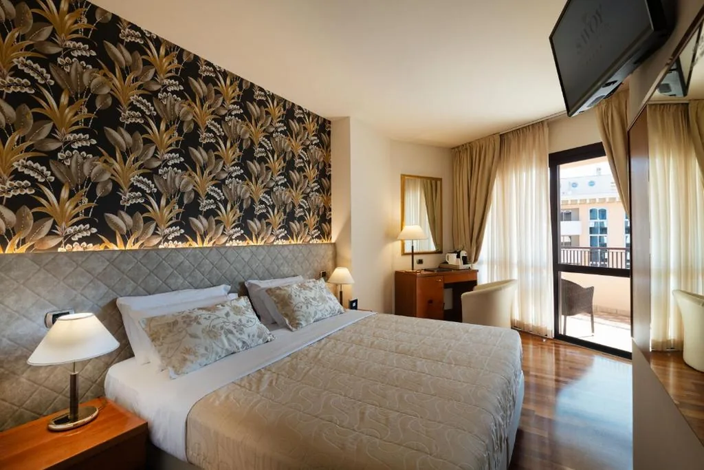 Camera Standard con Balcone — Savoy Beach Hotel & Thermal Spa