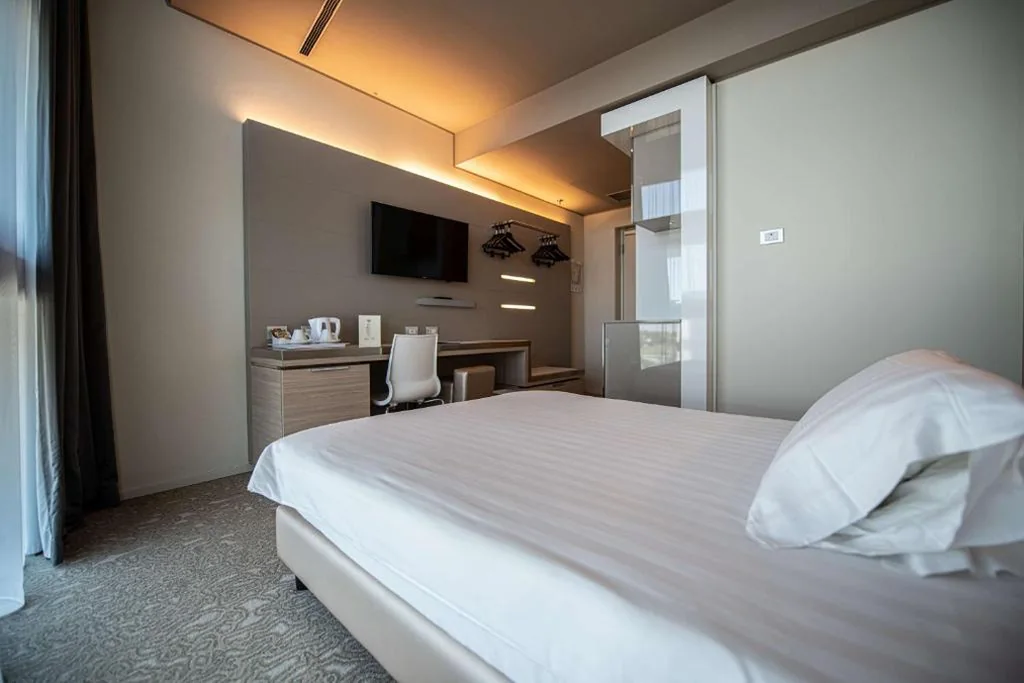Standard Twin Room — Best Western Plus Net Tower Hotel Padova