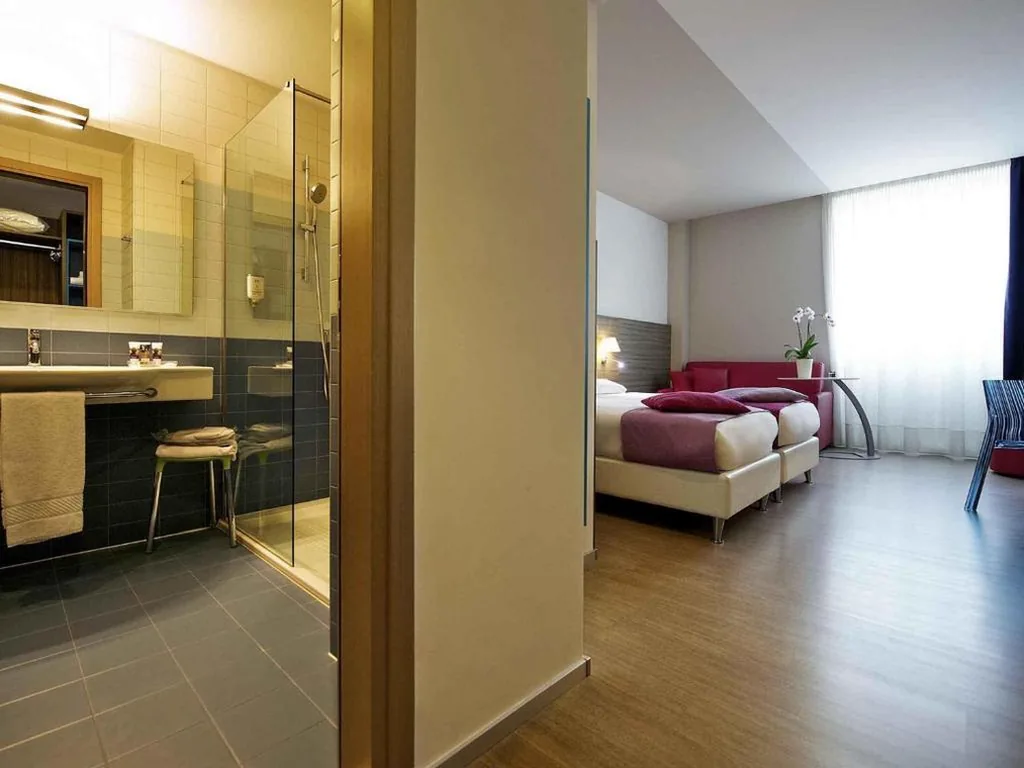 Standard Twin Room with Sofa — Hotel Mercure Venezia-Marghera