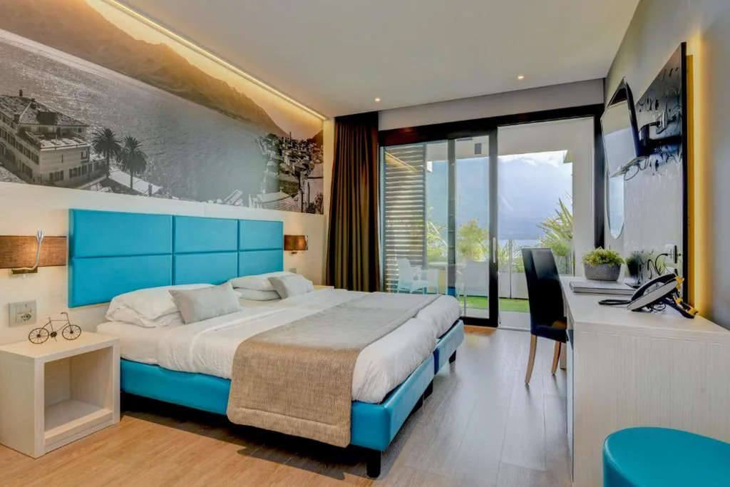Camera Standard Doppia con Letti Singoli con Vista Lago — Hotel La Fiorita