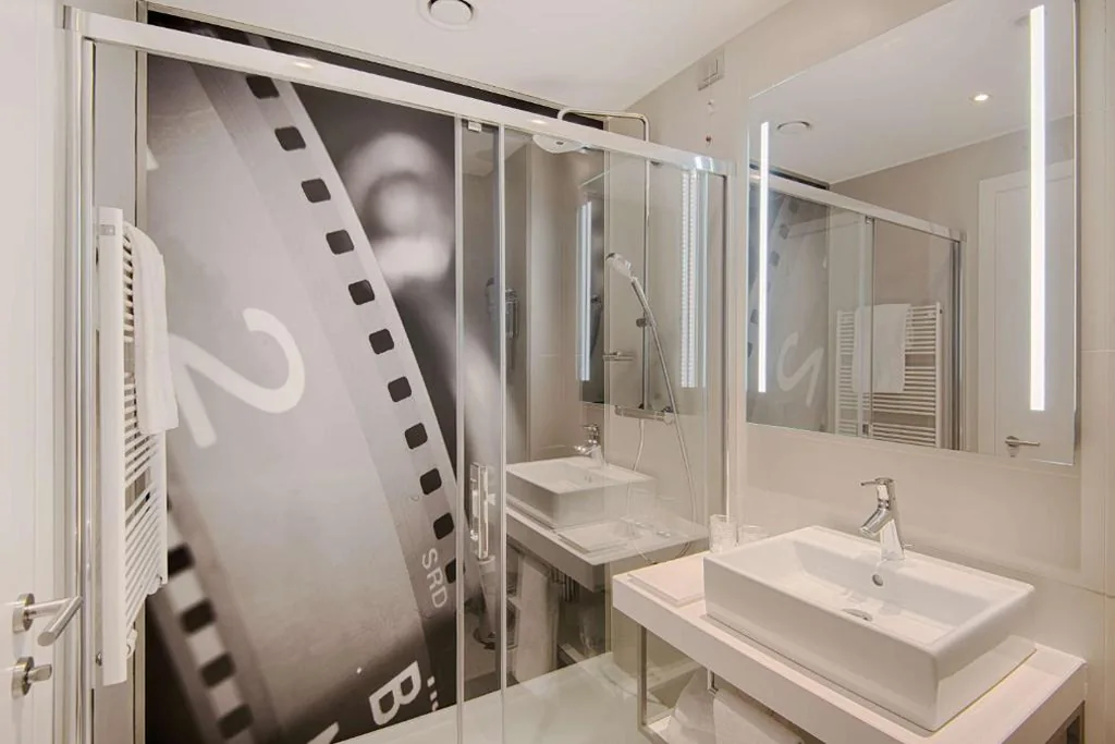 Camera Standard Matrimoniale/Doppia con Letti Singoli — Avani Rio Novo Venice Hotel