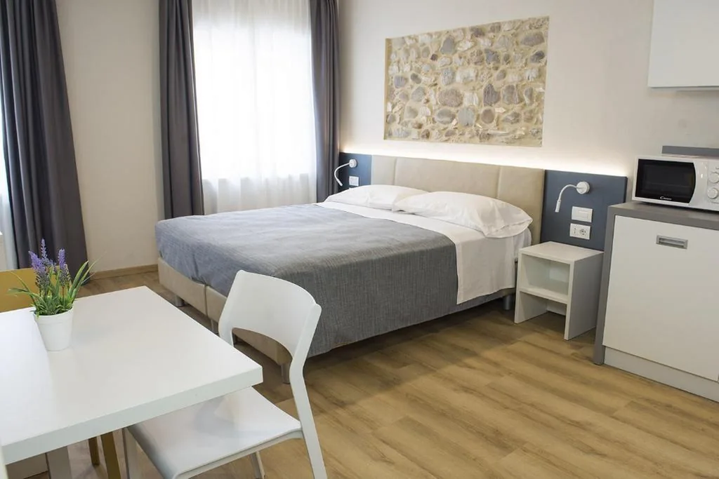 Standard Double or Twin Room — Casa Beccherie