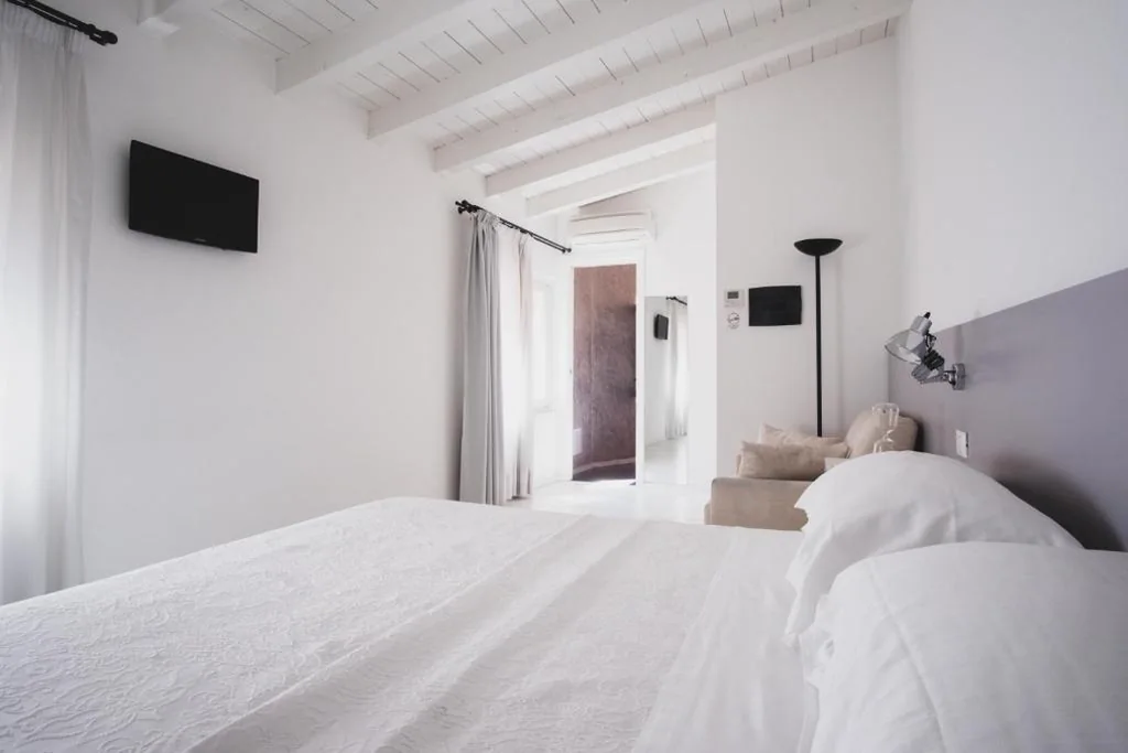 Camera Standard Matrimoniale/Doppia con Letti Singoli — Casa Fola – City Centre Rooms