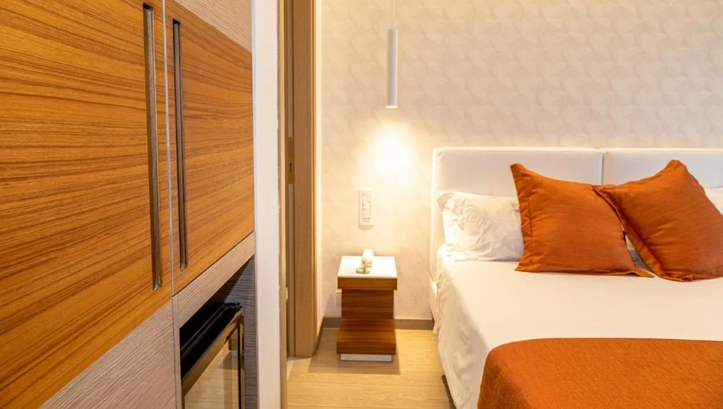 Standard Double or Twin Room — Hotel Aurora