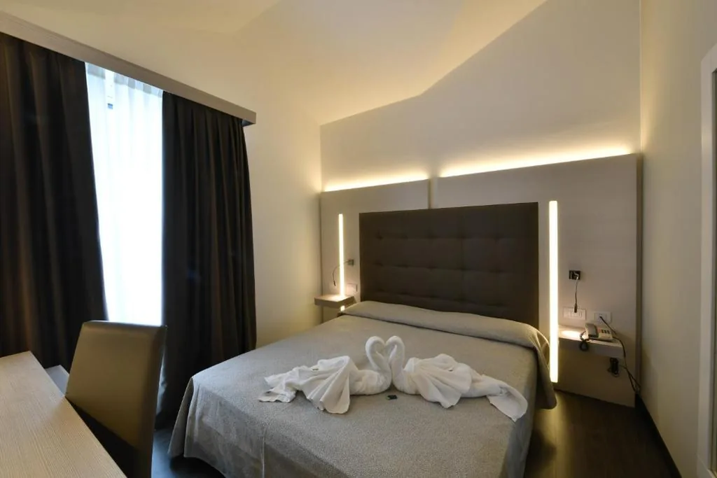 Standard Double or Twin Room with Beach Package — Hotel Europa