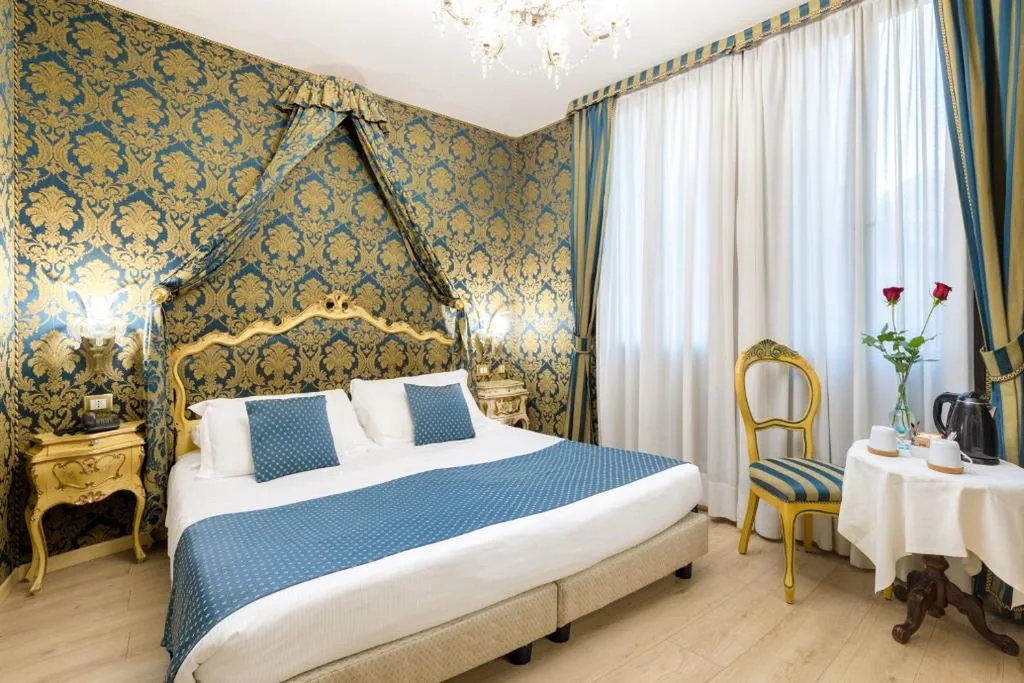 Standard Double or Twin Room — Hotel San Giorgio